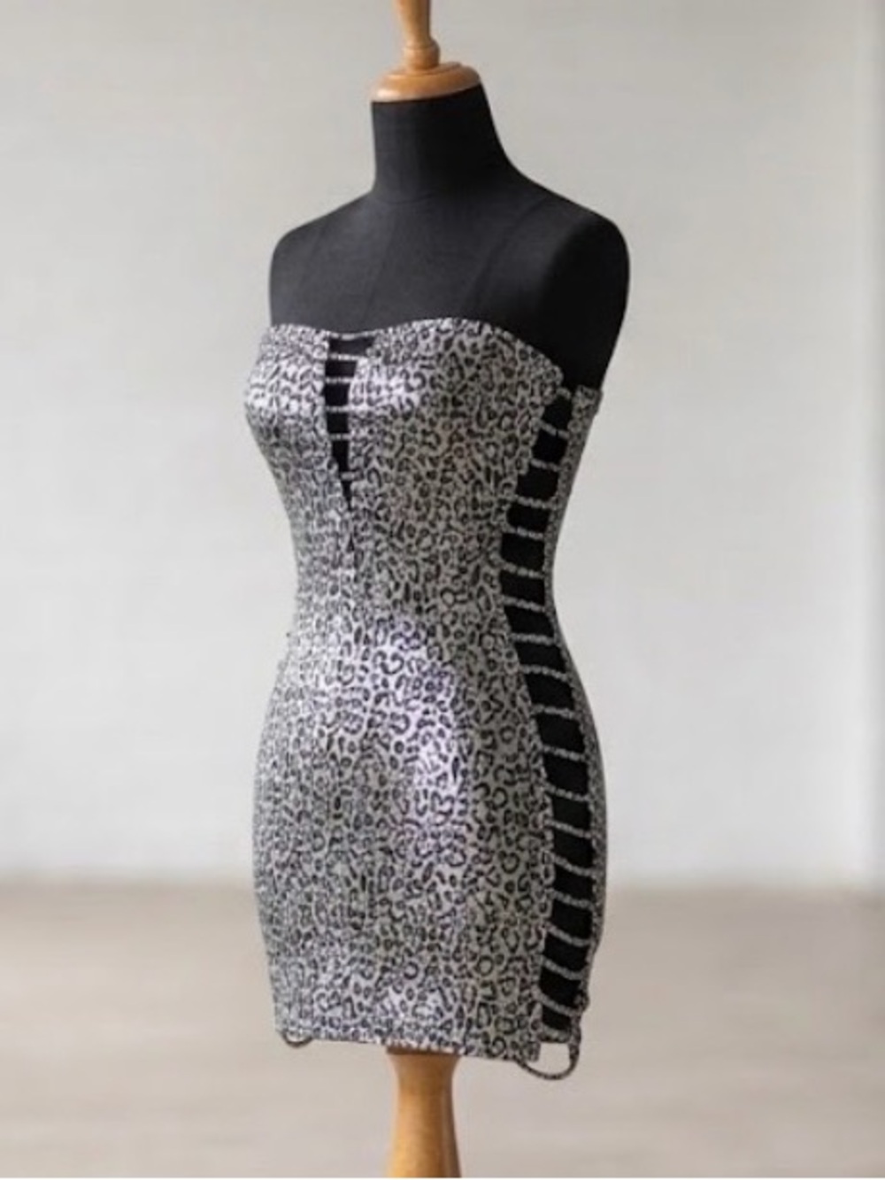 Vintage Y2K Symphony Silver Leopard Foil Metallic Ladder Cutout Mini Dress L